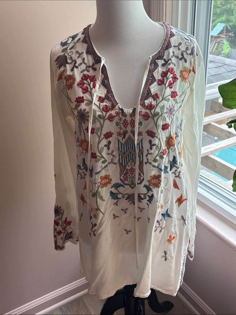 JOHHNY WAS BIYA “Blair” Satin Blouse Size XS MSRP $298 - Picture 2 of 6